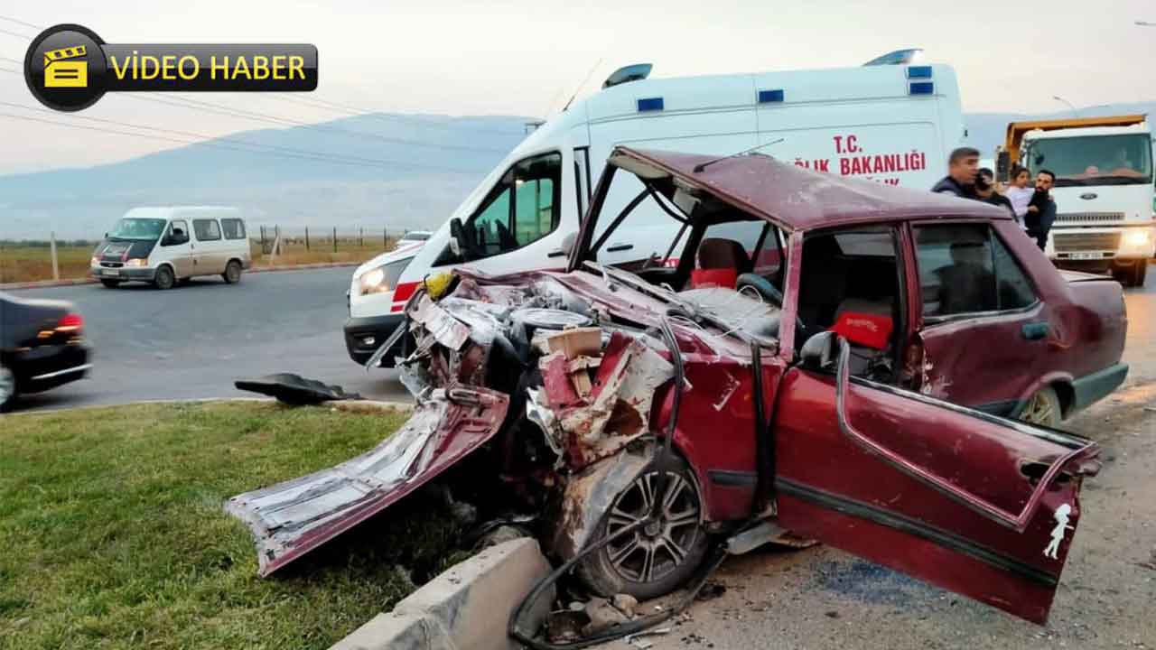 Kahramanmaraş’ta iki otomobil çarpıştı: 8 yaralı