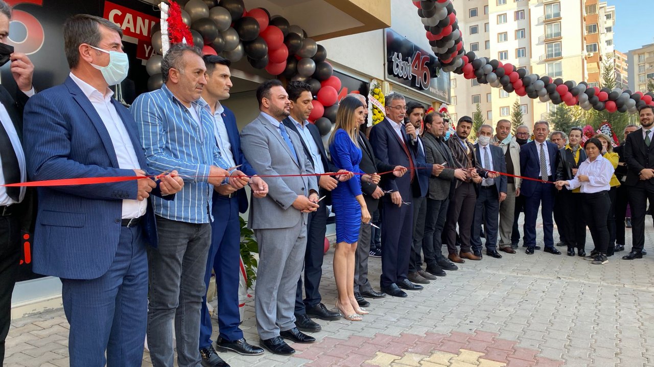 Tivi 46 Yeni stüdyolarıyla göz doldurdu