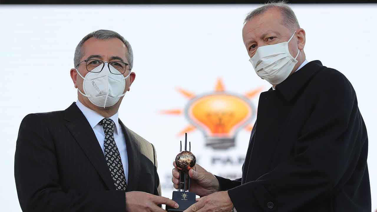 Hayrettin Güngör'e Cumhurbaşkanı Erdoğan'dan ödül