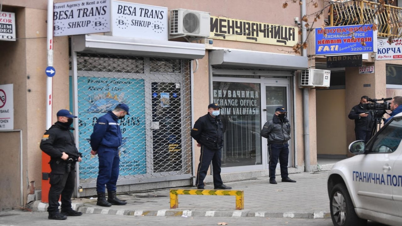Kuzey Makedonya Başbakanı Zaev: “7 yolcu arka camları kırarak hayatta kalmayı başardı”
