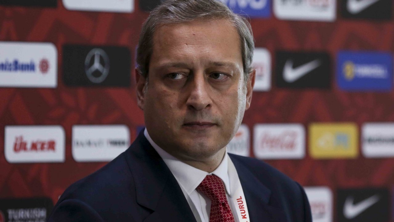 Burak Elmas: "Kapalı kapılar arkasında yapılacak bir toplantı değil"