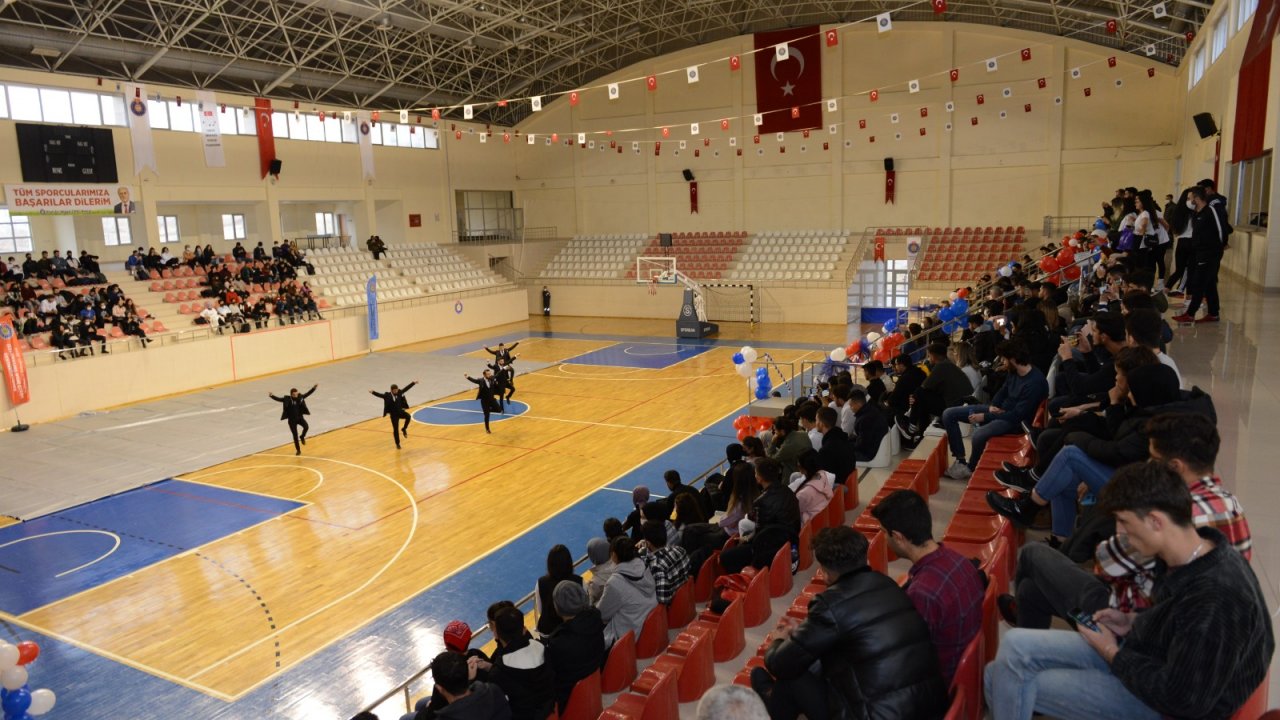 KSÜ Spor Bilimleri Fakültesi’nde Öğretmenler Günü Etkinlikleri Düzenlendi