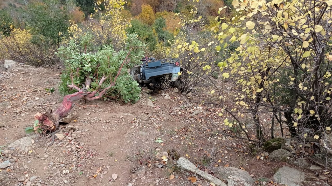Kahramanmaraş'ta sepetli motosiklet uçuruma yuvarlandı: 1 ölü 2 yaralı
