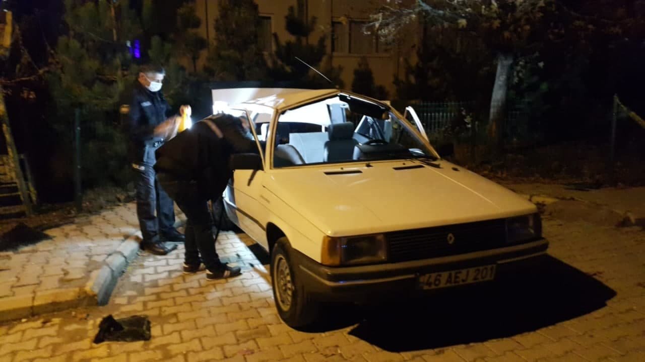 Kahramanmaraş'ta otomobil içindeki çakmak gazı patladı: 3 kişi yaralandı