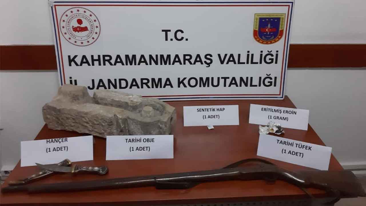 Kahramanmaraş'ta şüphe üzerine durdurulan araçta antika eser ve uyuşturucu çıktı