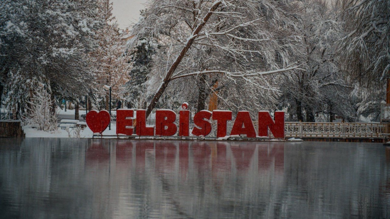 Kahramanmaraş'a yılın ilk karı düştü