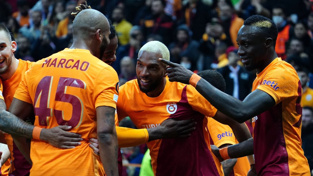 Galatasaray liderlik için Lazio deplasmanında