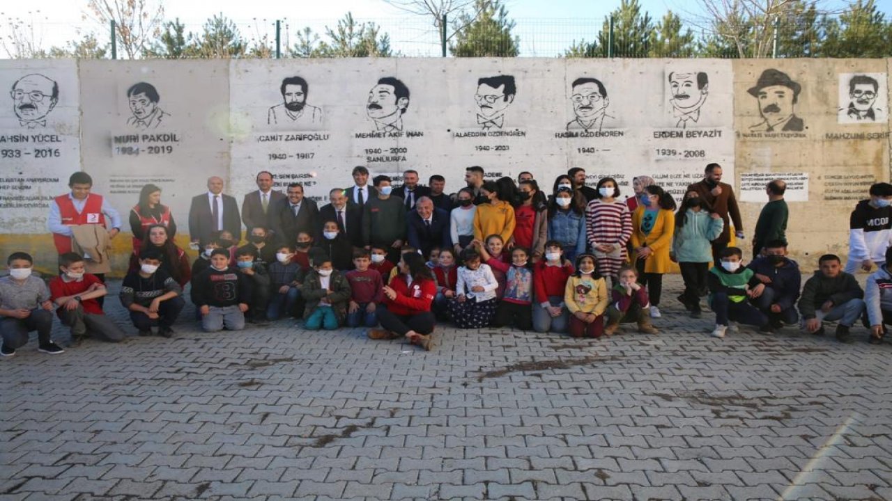 Afşin'de okullara destek