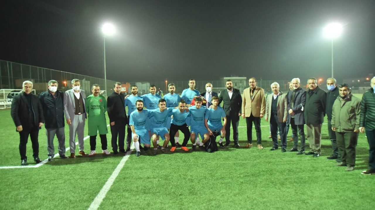 Türkoğlu'nda mahalleler arası futbol turnuvası düzenlendi
