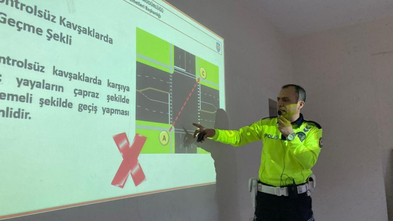 Okullarda Trafik Güvenliği Eğitimleri Tamamlandı