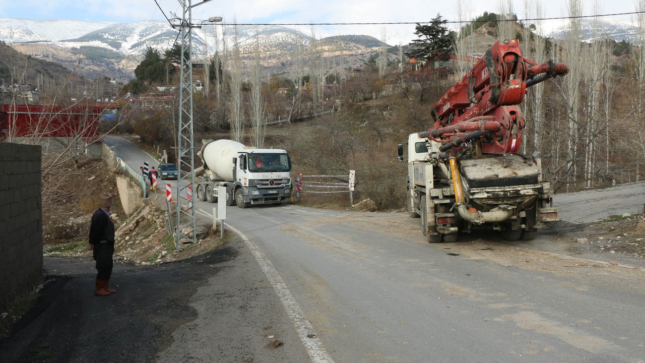 Dulkadiroğlu'nda yol kalitesi artıyor 3 yeni köprü inşa edildi