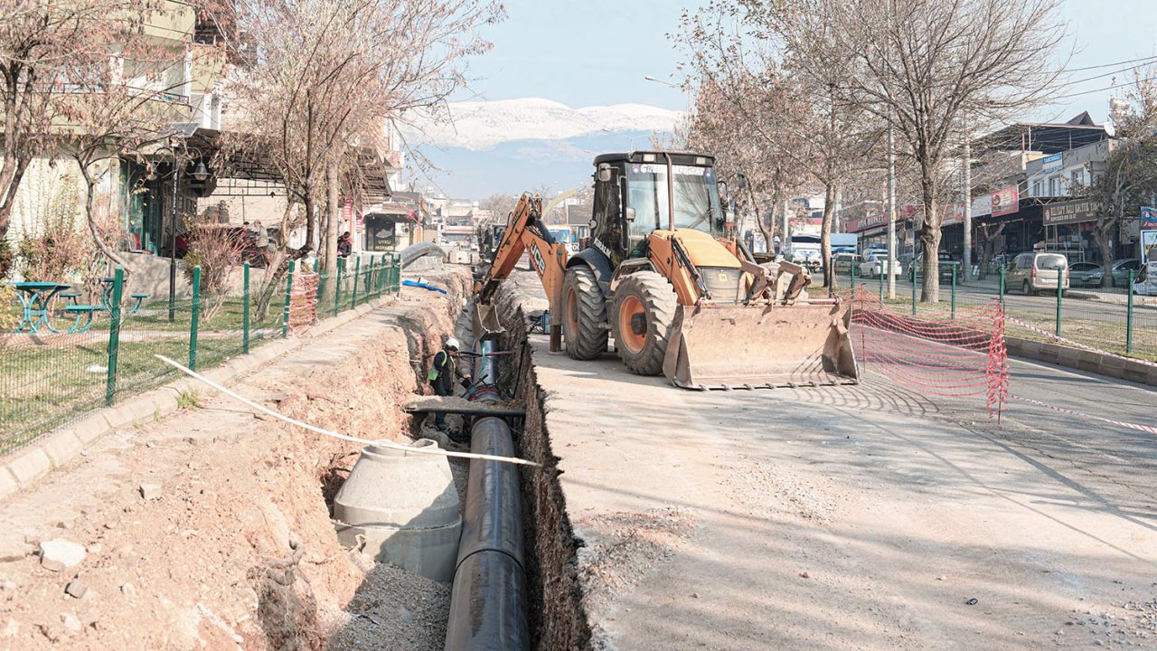 Tevfik Kadıoğlu Köprülü Kavşak Alanında Altyapı Çalışmaları Başladı