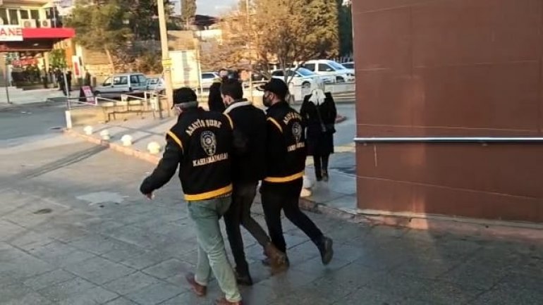 Kahramanmaraş’ta yağmur mazgallarını çalan 3 kişiyi yakaladı