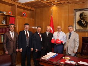 Türkiye Boks Federasyonu Başkanı Eyüp Gözgeç Trabzonda