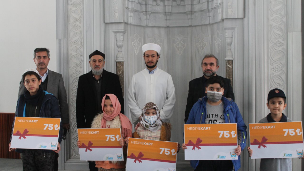 Kahramanmaraş’ta 1000 Çocuğa Ödül Verildi