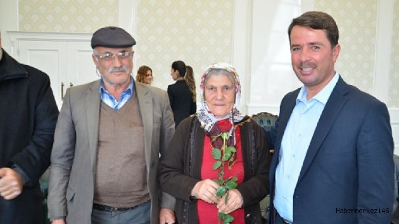 Türkoğlu Belediye Başkanı Okumuş, evliliklerinde 50 yılı geride bırakan çiftleri ziyaret etti