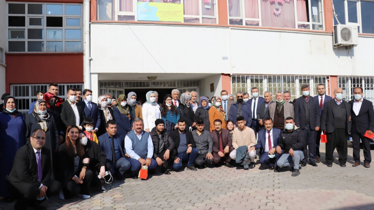 Gazi Ortaokulu'nda "bir Şehit Bir Sınıf" Projesi Gerçekleştirildi