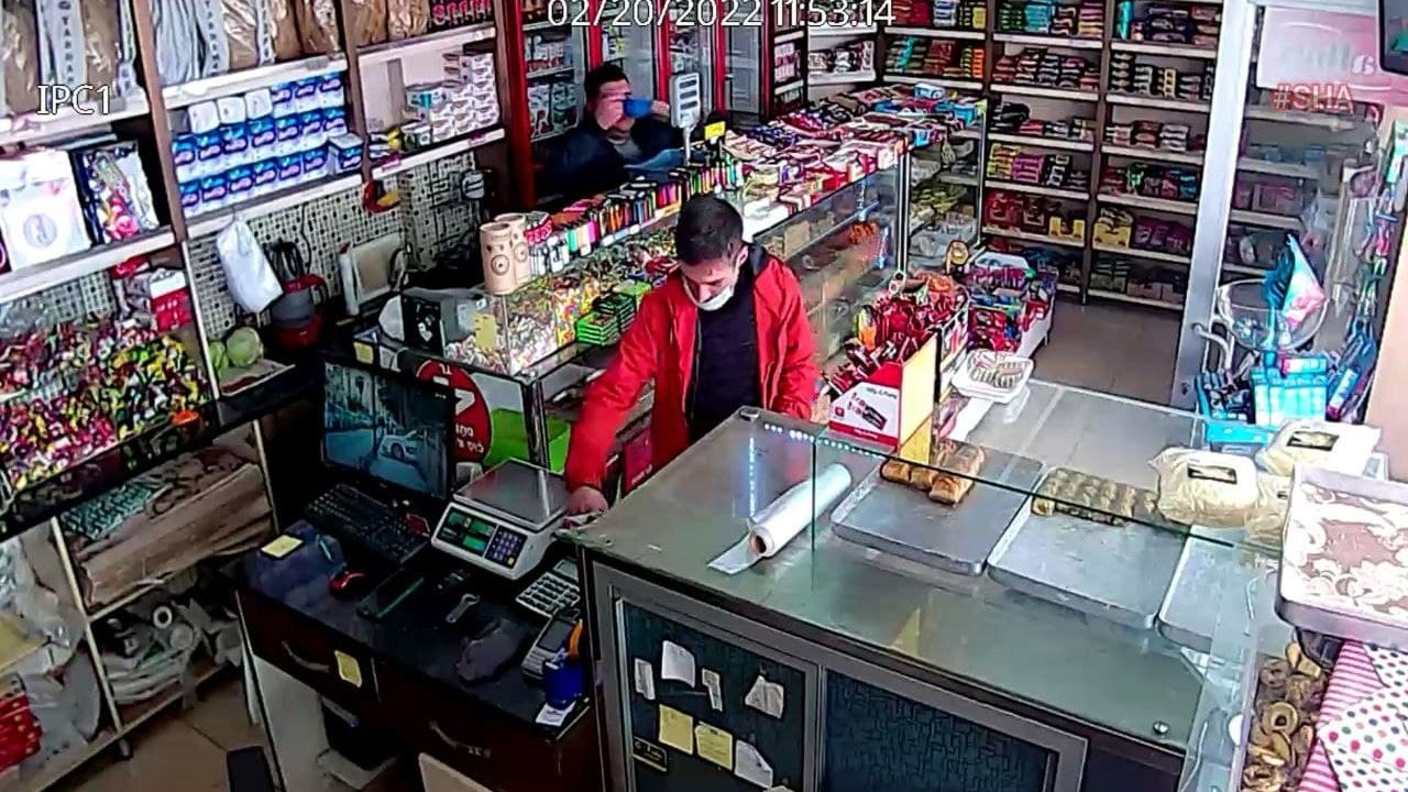 Çaldığı Sadaka kutusunu iade etti 