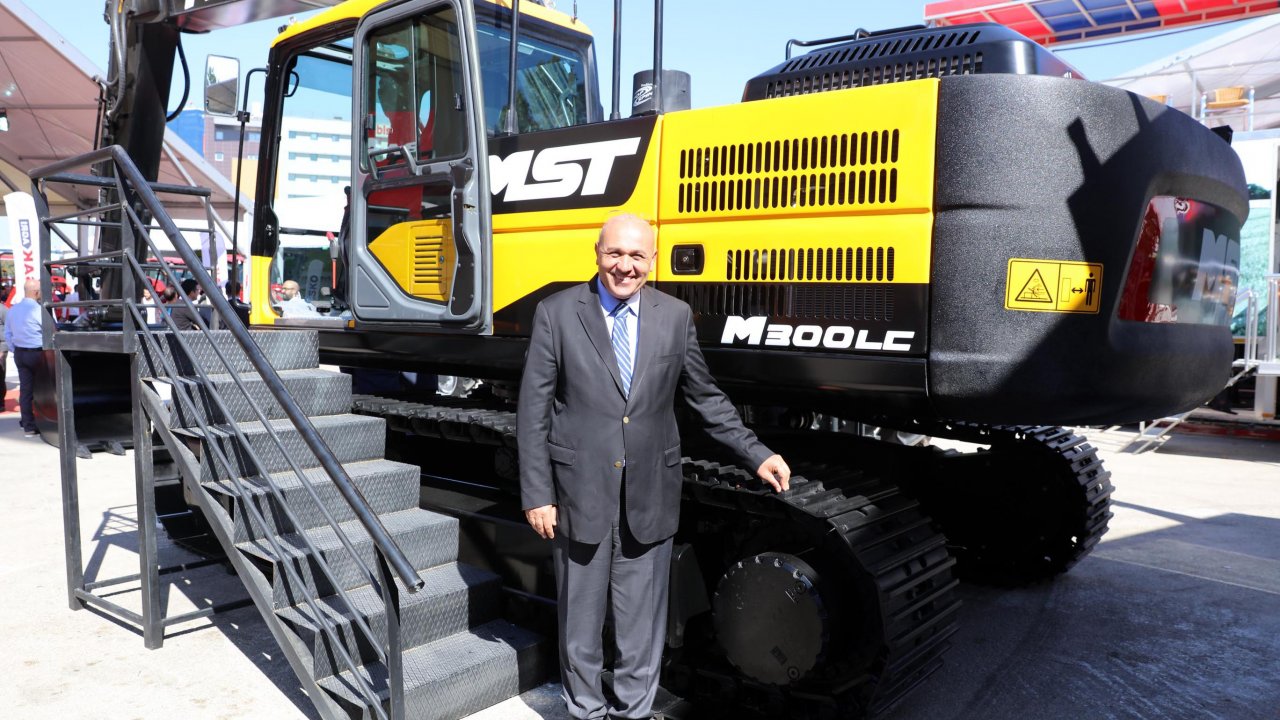 Telehandler Ve Mini Ekskavatörde Türkiye’de İlk Ve Tek Üreticiyiz