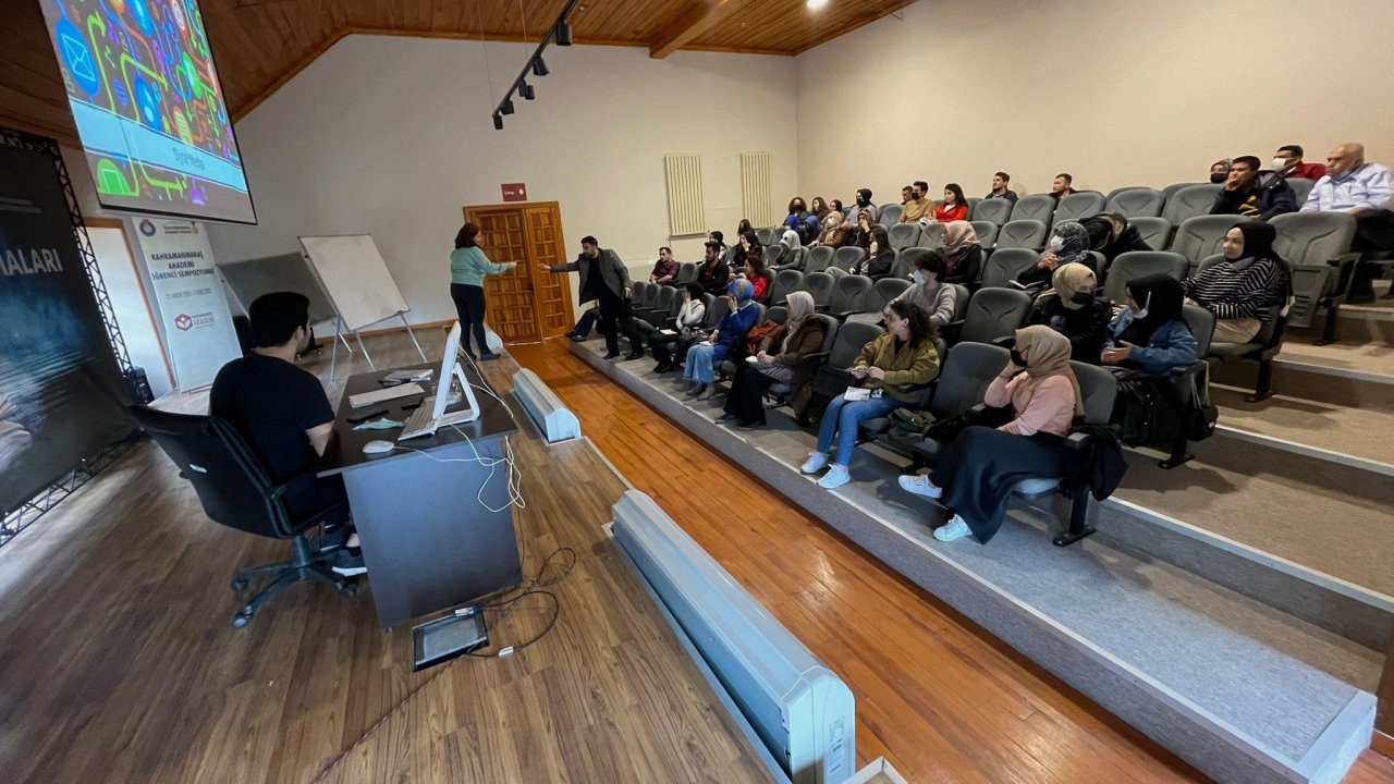 Büyükşehir Akademi’de Eğitimler Başladı