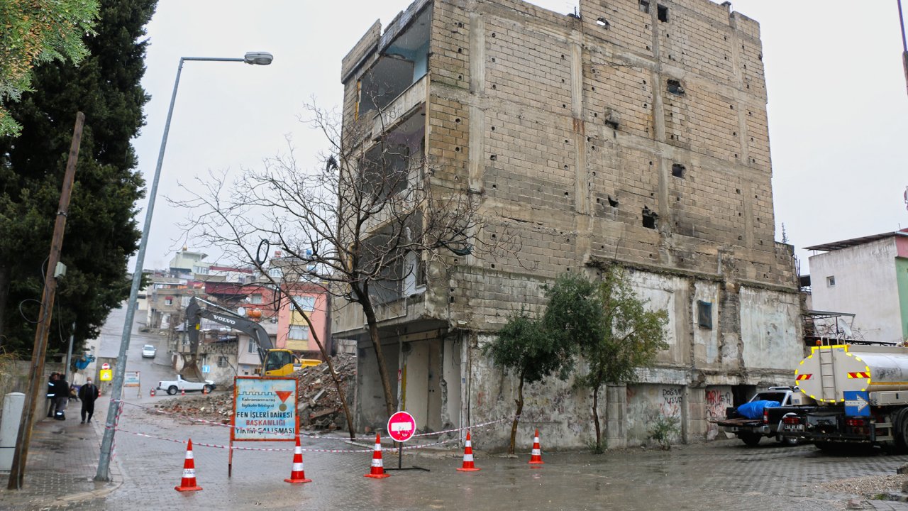 İsa Divanlı’da Yol Genişletme Çalışması başladı
