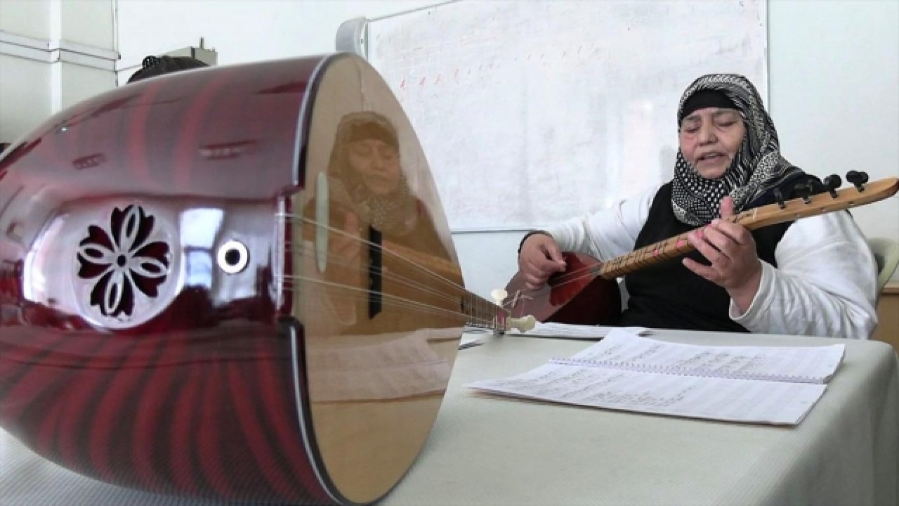 70'inden sonra "hayata" başladı, 3 yılda 20 kurs tamamladı