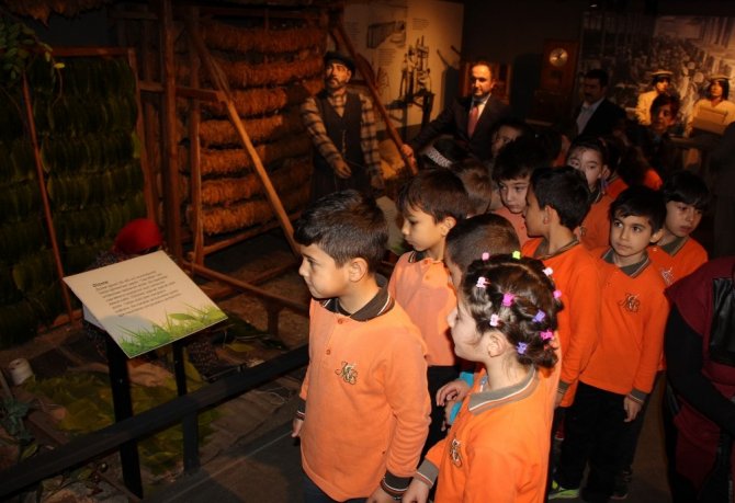 Afşinli öğrenciler müzeyle tarihi tanıyacak