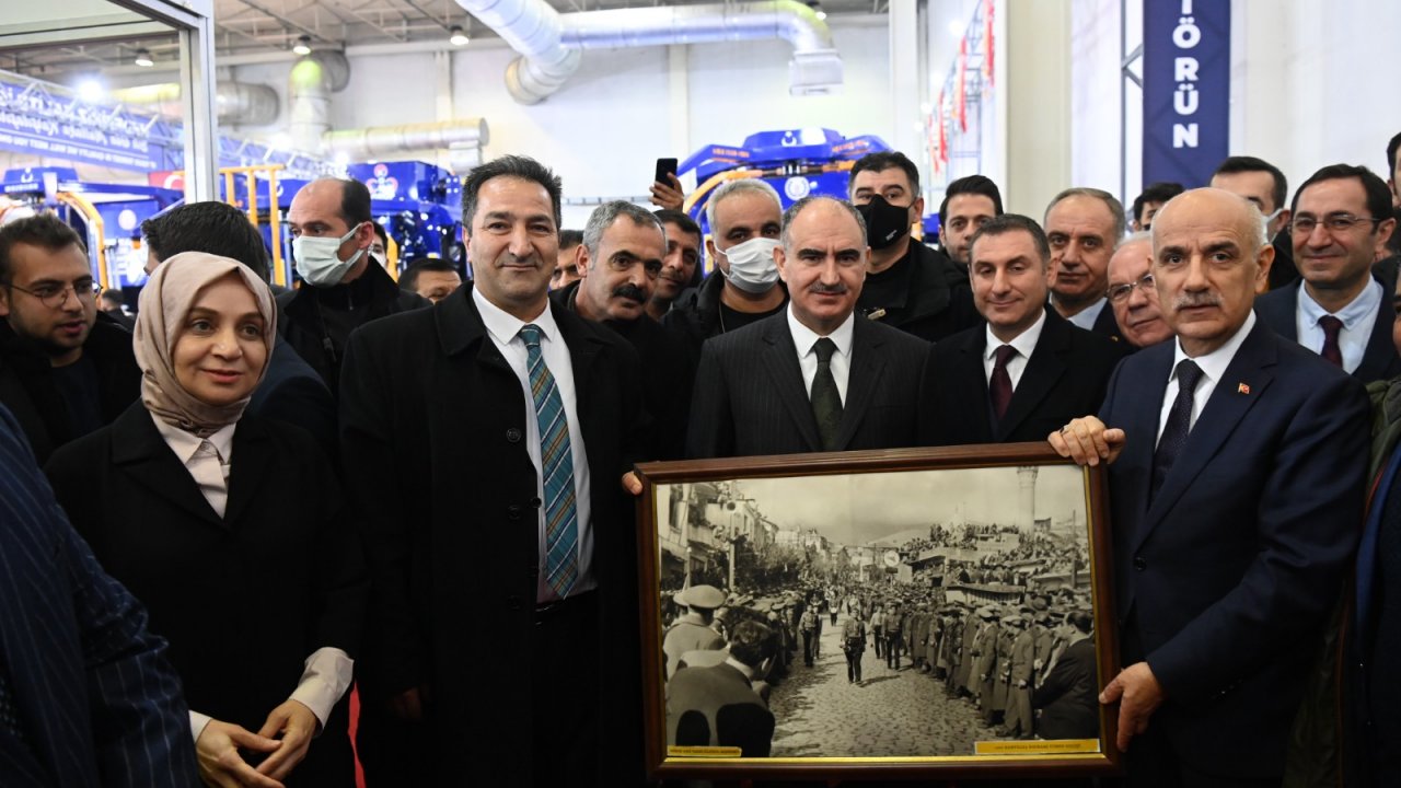 Bakan Kirişçi’ye Konya’da hemşehri sürprizi