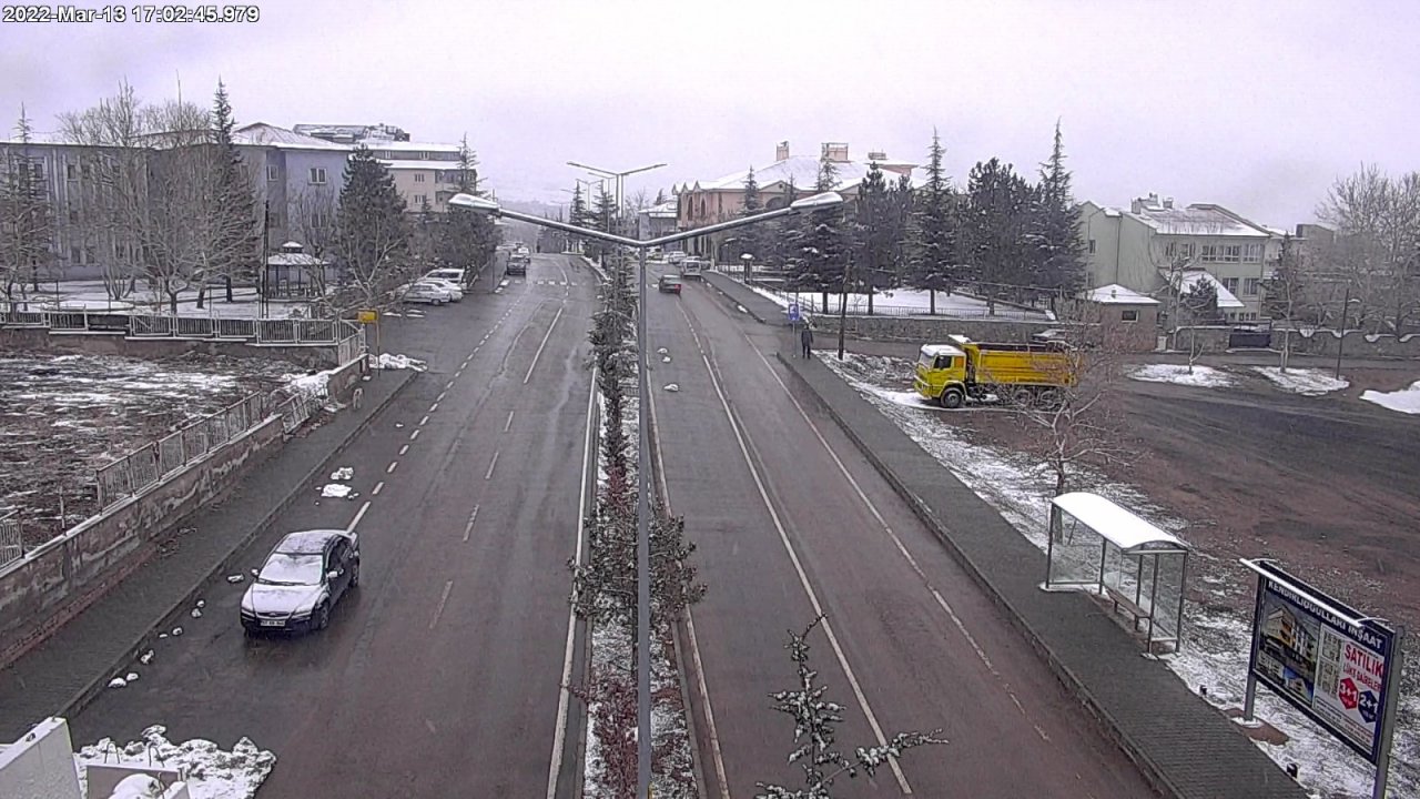 Ana Arter ve Kavşaklar Açık