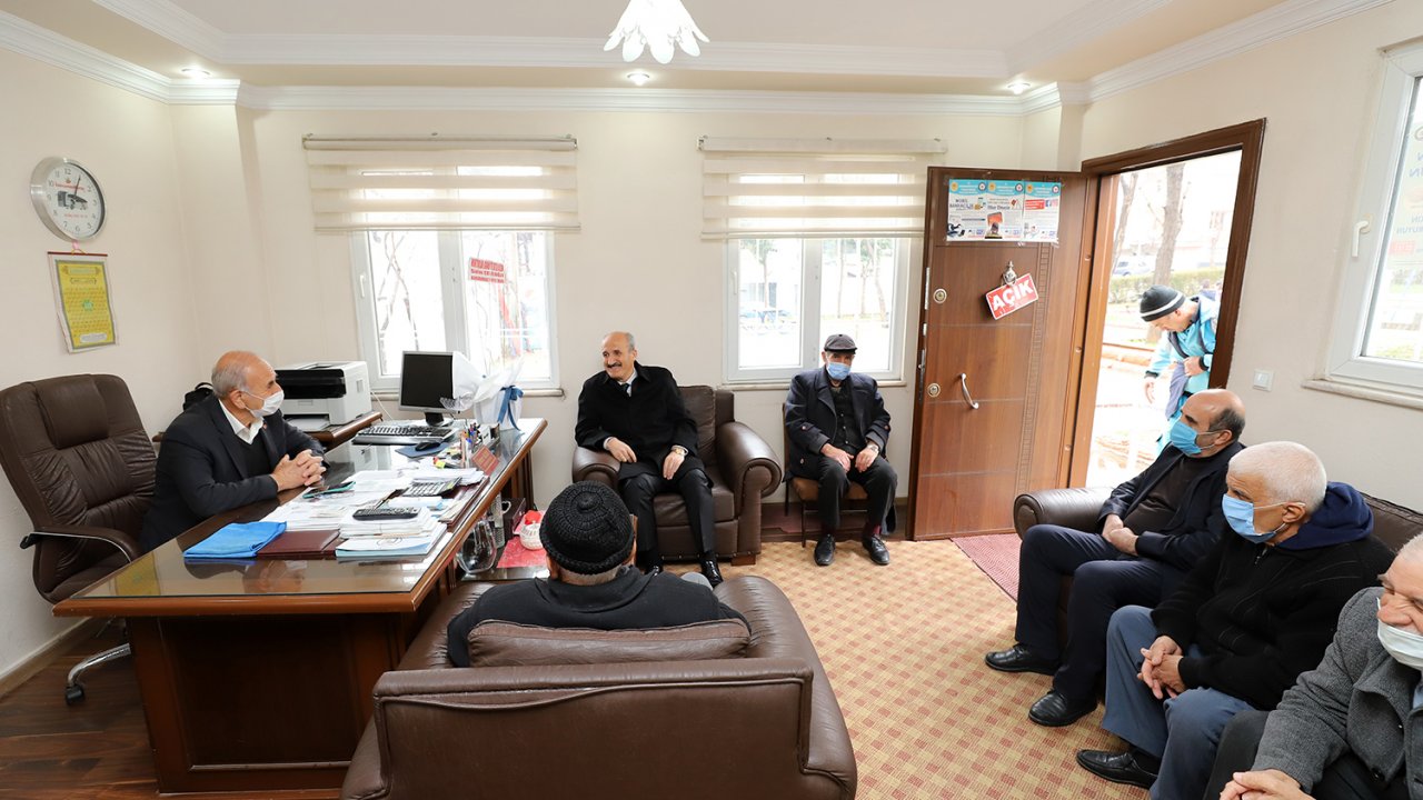 Başkan Okay Muhtarlarla Bir Araya Geldi