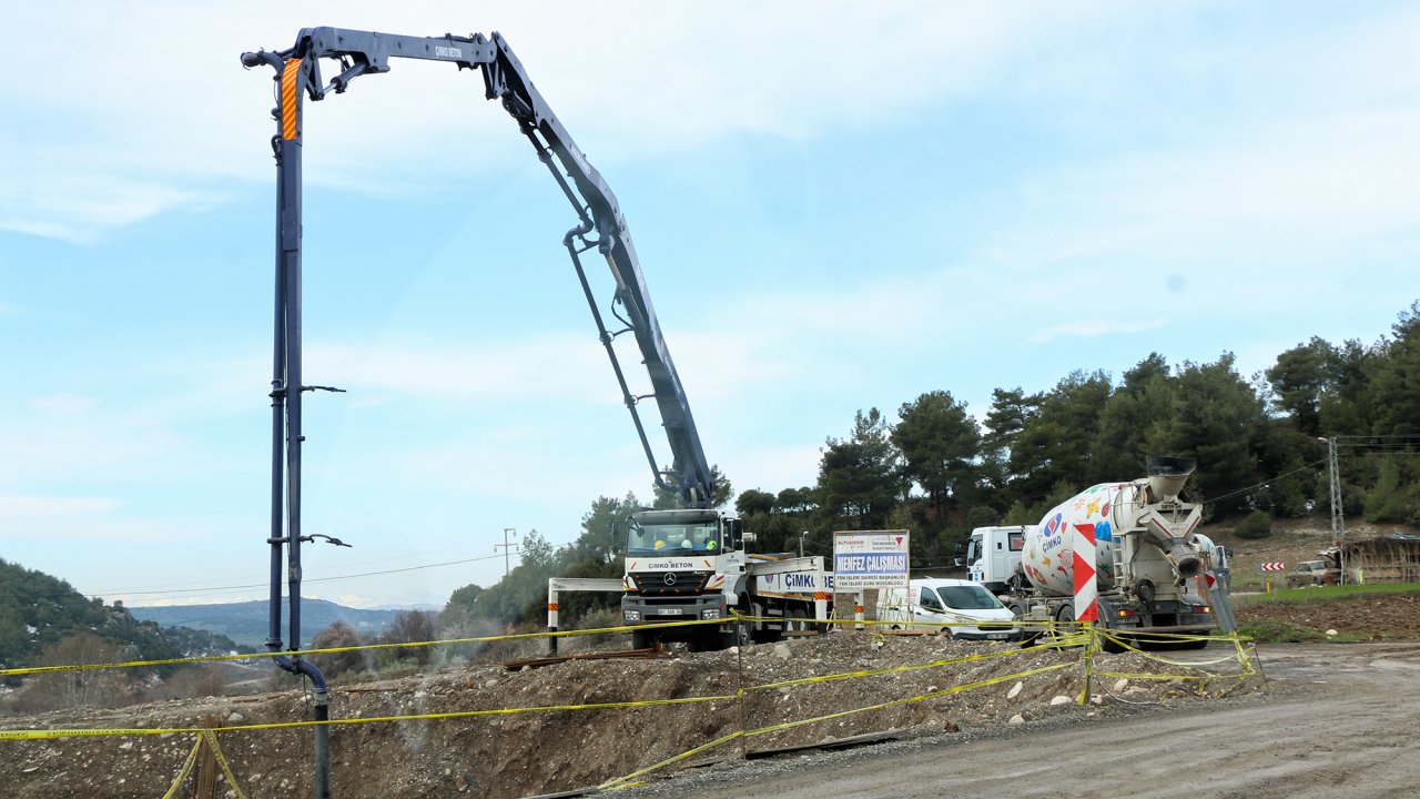 Bulanık Köprüsü’nde Çalışmalar Hızla İlerliyor