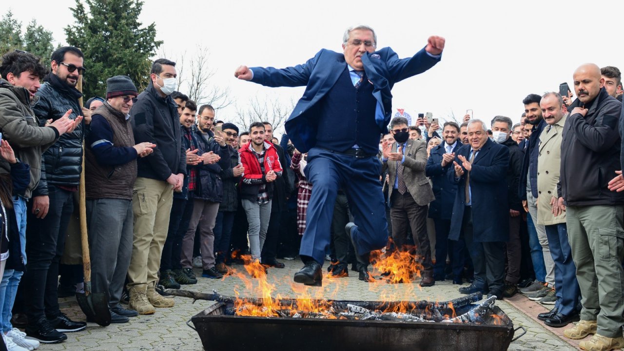 KSÜ Baharın Müjdecisi Nevruz Bayramı’nı Coşku İle Kutladı