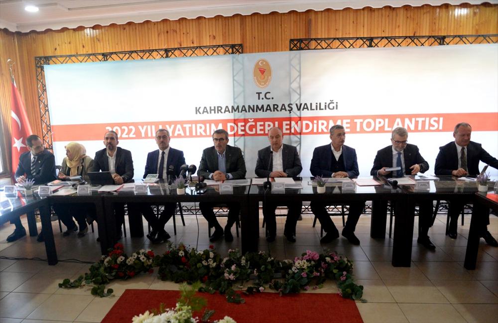 Mahir Ünal, Kahramanmaraş'ta yatırım değerlendirme toplantısına katıldı
