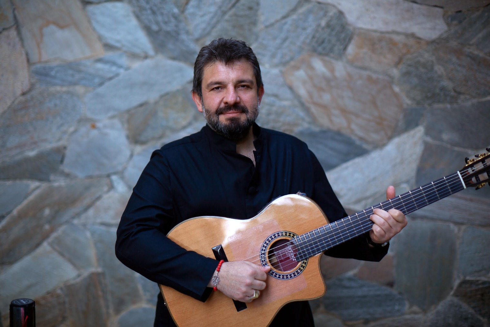 Müzik Aşkı Ticaret Hayatına Ağır Bastı!