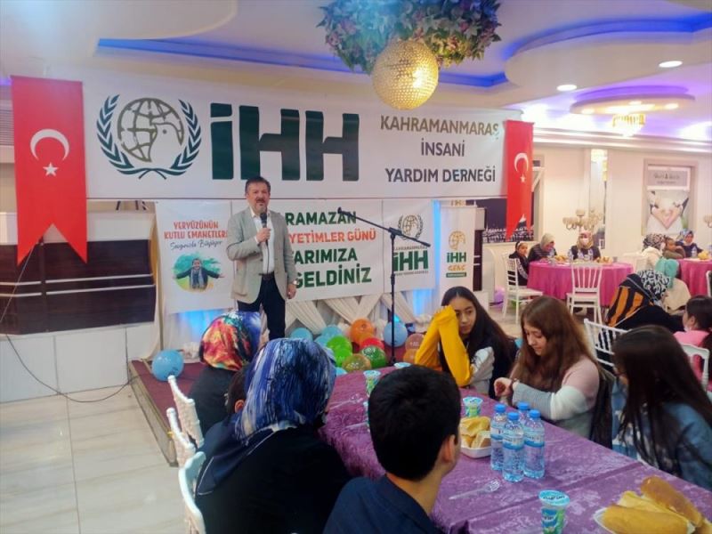Kahramanmaraş'ta "Dünya Yetimler Günü" dolayısıyla iftar verildi