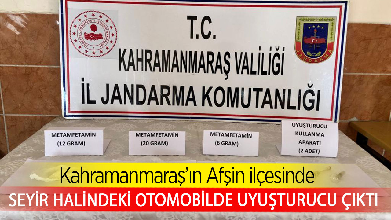 Seyir halindeki otomobilde uyuşturucu çıktı 