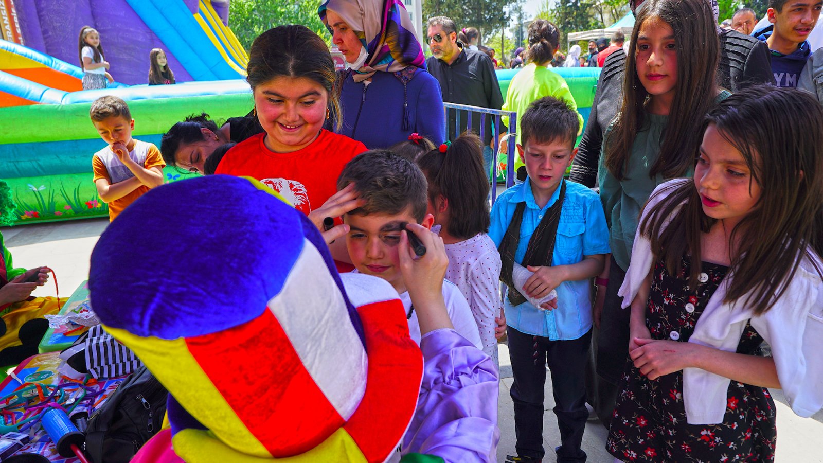 Minikler ‘Çocuk Şenliği’nin Tadını Çıkardı