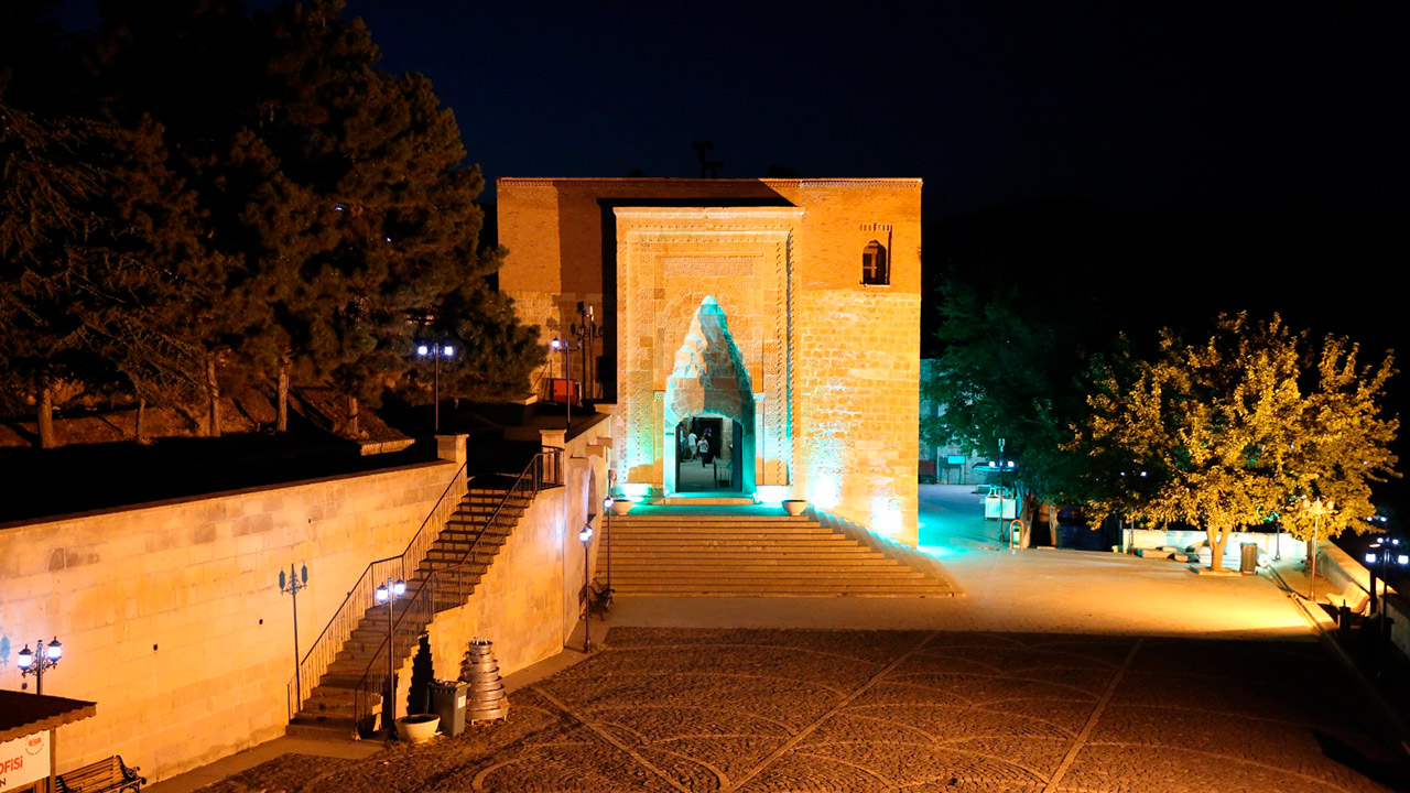 Afşin Eshab-ı Kefh nedir ne değildir?