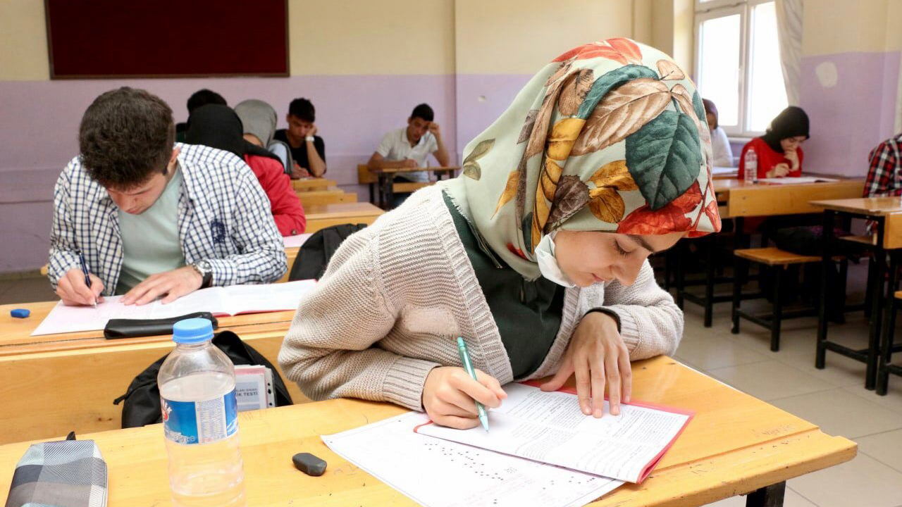 40 Bin Öğrenciye Sınavlara Hazırlık Desteği