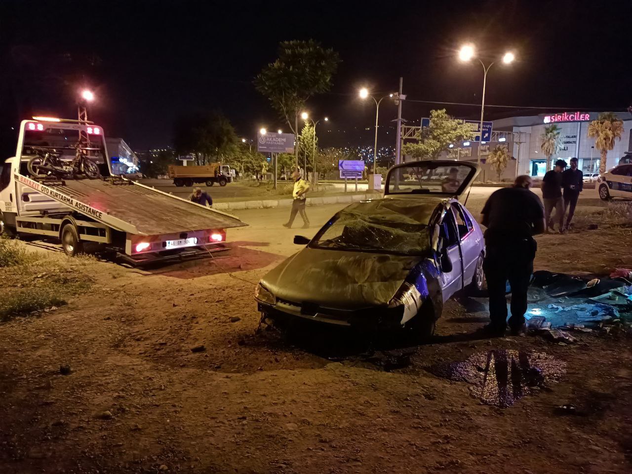 Düğün konvoyu kazayla sonuçlandı