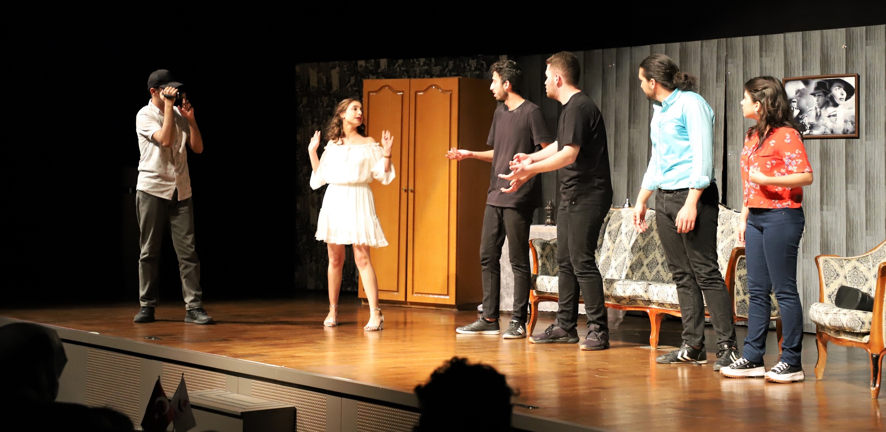 Sanko Üniversitesi Tiyatro Kulübü oyun Sergiledi