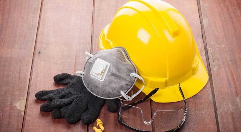 İnşaat temeline düşen yapı denetim görevlisi yaralandı