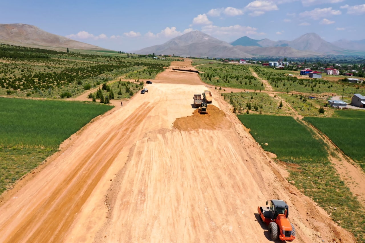 Elbistan-Göksun yolunun son durumunu açıkladı