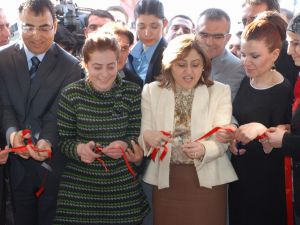 Bakan Şahin, Kadın Destek Merkezi Açılışına Katıldı