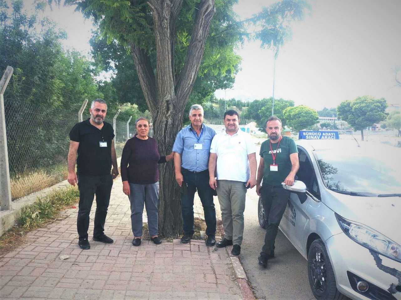 Vasıta beklemekten bıktı 70 yaşında ehliyet aldı