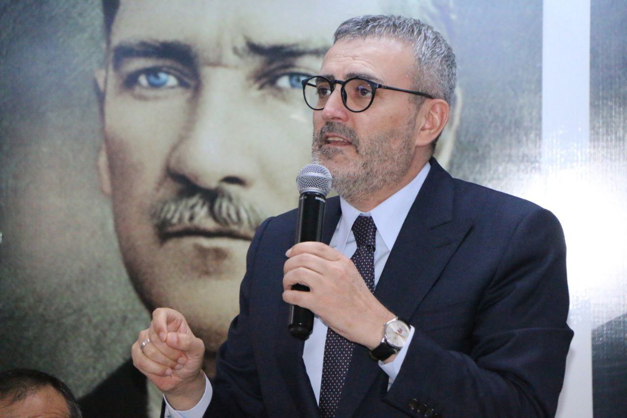 Mahir Ünal’ın Covid-19 testi pozitif çıktı