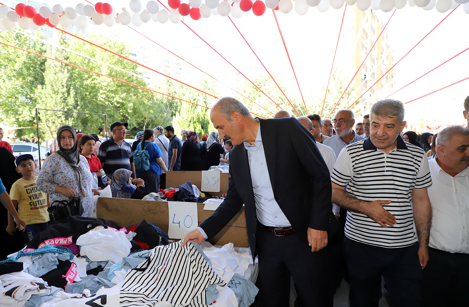 Sosyete Pazarı Doğukent’te