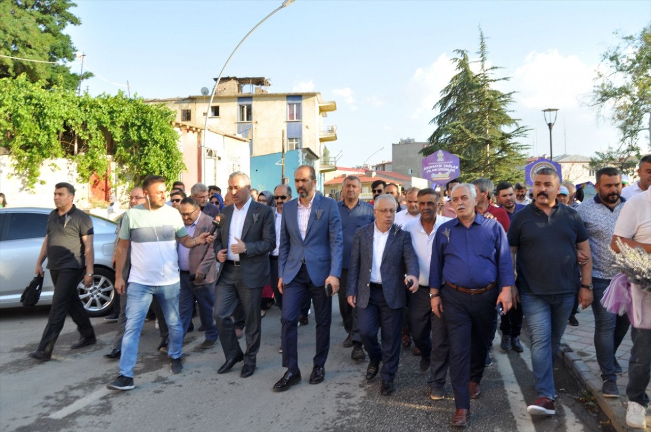 Aromatik Bitkiler ve Arı Ürünleri Festivali başladı