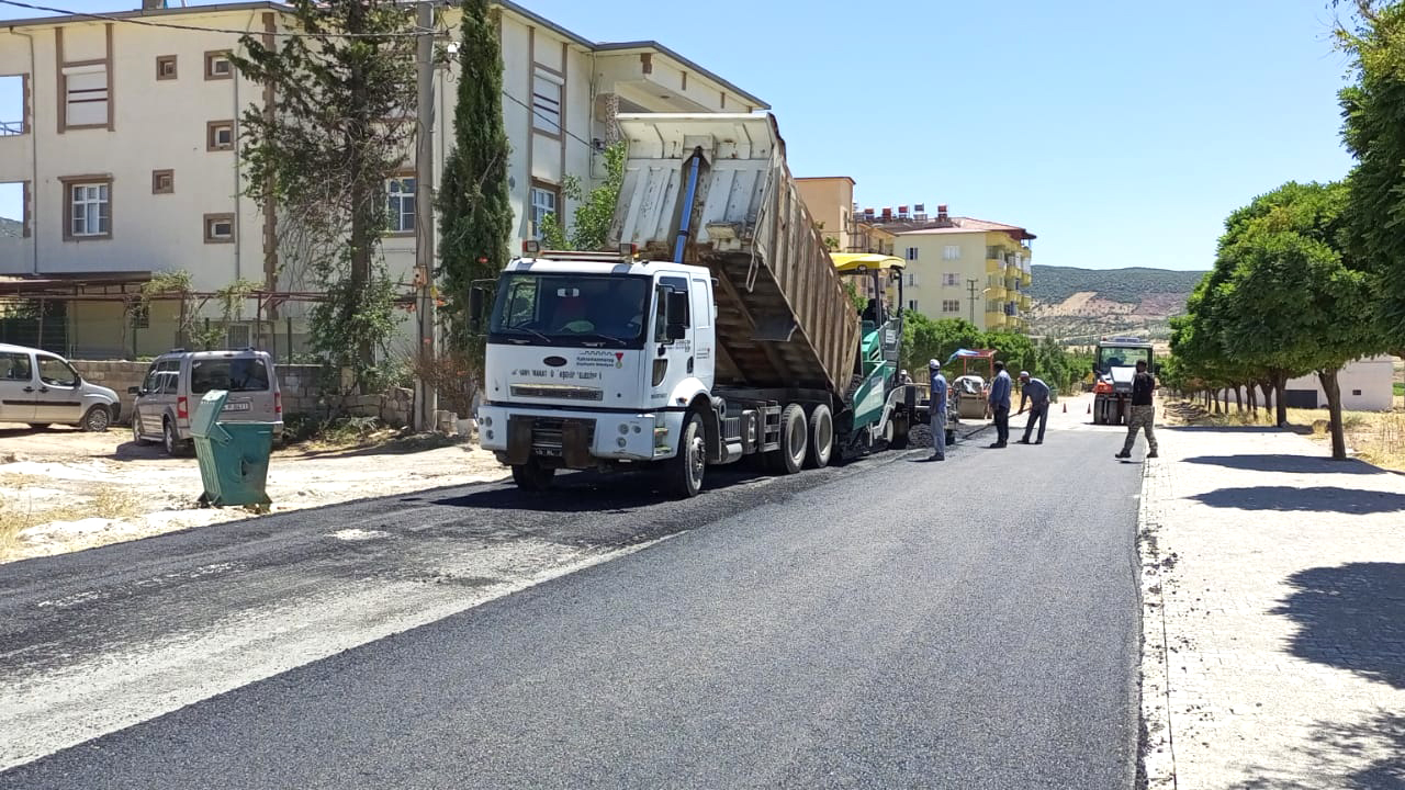 Pazarcık’ta Mehmet Özdal Caddesi Yenileniyor