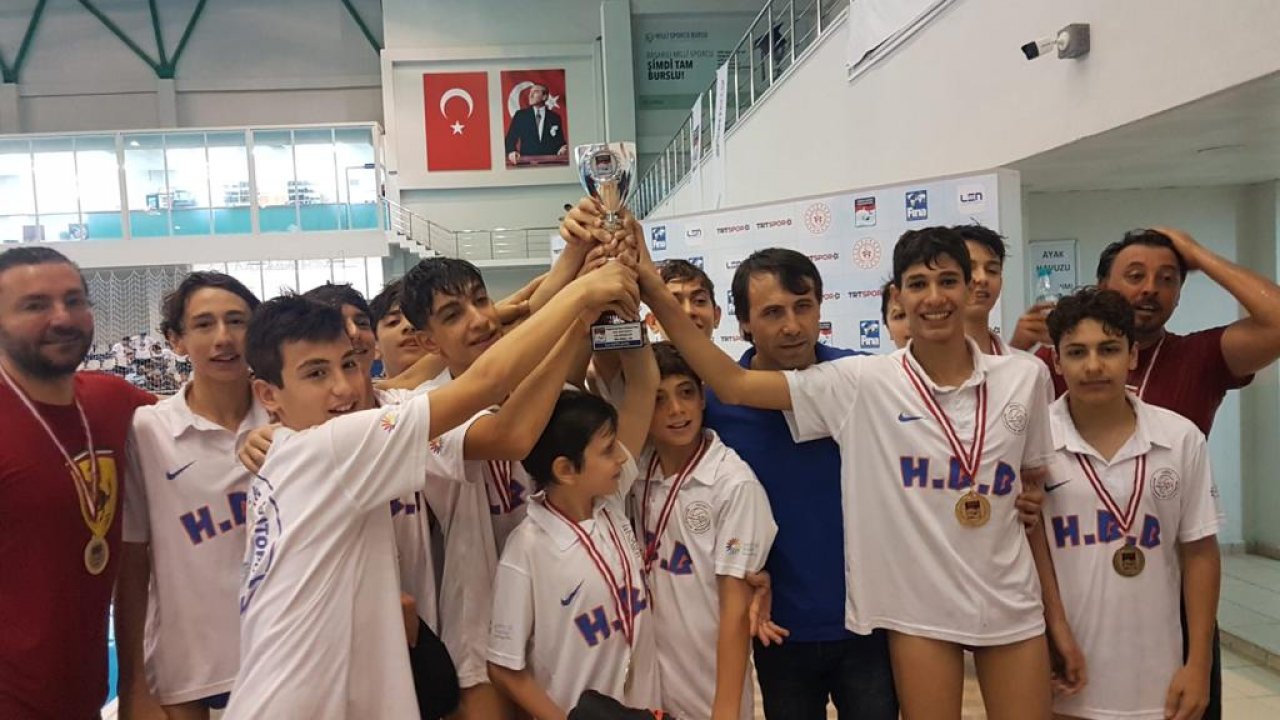 Hatay Büyükşehir Belediyesi Bölgesel Sutopu Lig Şampiyonu oldu